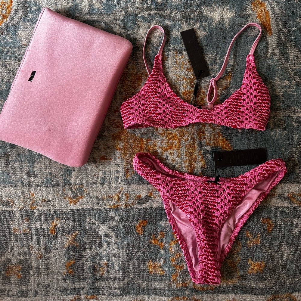TRIANGLE SWIMSUIT SET!